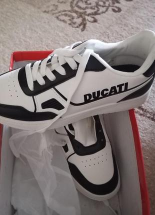 Кросівки ducati