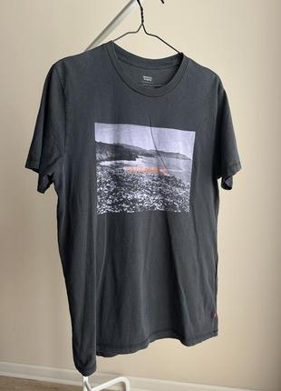 Футболка левайс levis