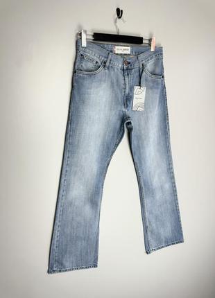Levi’s 507 00 винтажные джинсы из голубого денима имеют фабричные потертости + клешевые штанины.6 фото