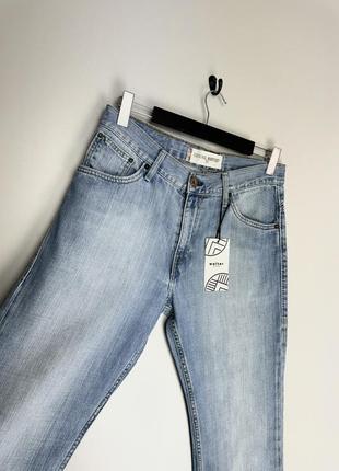 Levi’s 507 00 винтажные джинсы из голубого денима имеют фабричные потертости + клешевые штанины.5 фото