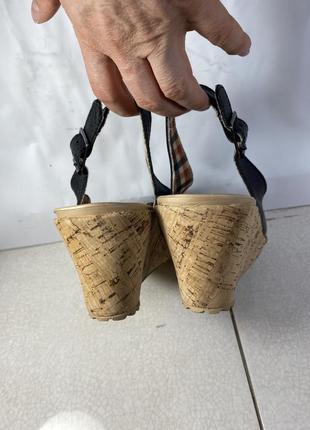Crocs женские кожаные сандалии босоножки 39 р 25 см оригинал3 фото