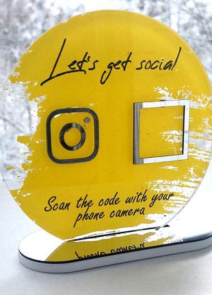 Табличка з qr-кодом для доступу до ваших соціальних мереж7 фото