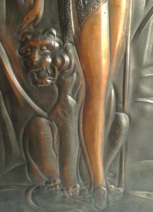 Картина -чеканка мідна  раритет срср - амазонка з пантерою , 20х 58 см3 фото