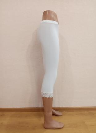 Білі  жіночі легінси з мереживними манжетами,з штучної тканини, розмір м3 фото