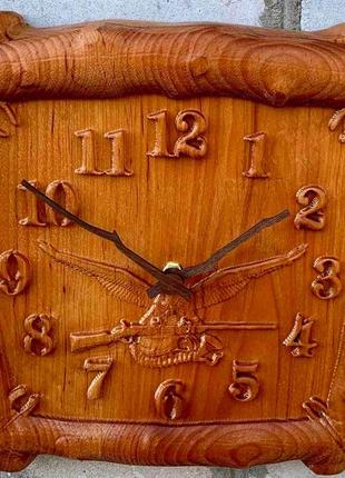 Годинник з дерева, розмiр 30\30 см, установленный тихiй надiйний механiзм з плавании ходом\ не дешевий китай\