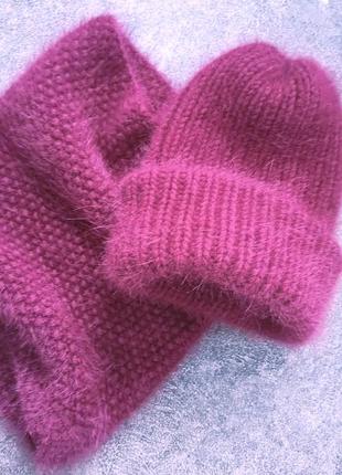 Шапка ангорский кролик цвет "морозная клюква" в два подворота