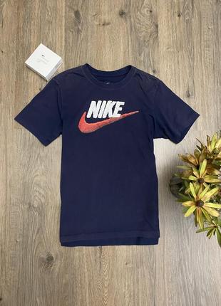 Футболка nike swoosh