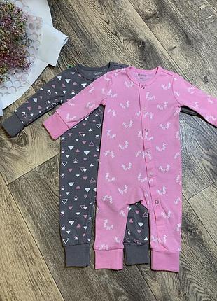 Дитячі чоловічки для новонародженої дівчинки hanes.