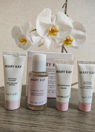 Набор средств mary kay для матирования кожи
для комбинированной / жирной кожи мери кей