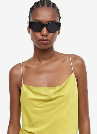 Неймовірний топ  на бретелях h&m