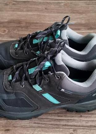 Кроссовки туристические quechua mh100. размер 40.