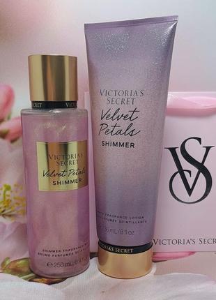 Подарунковий набір velvet petals shimmer victoria's secret.