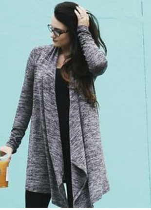 Сіра мантія з капюшоном та рукавами мітенками  кардиган жіночий