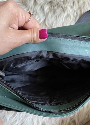 Женская кожаная сумка laura biaggi зеленая