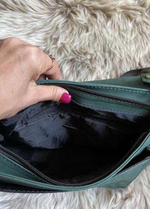 Женская кожаная сумка laura biaggi зеленая