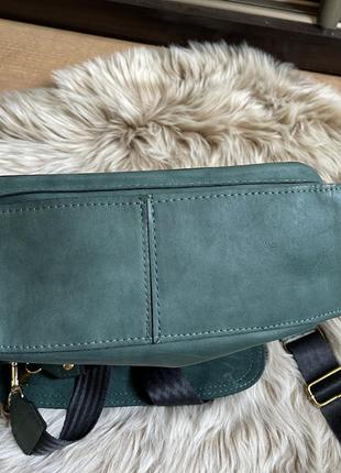 Женская кожаная сумка laura biaggi зеленая