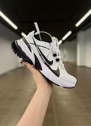 Кроссовки nike v2k