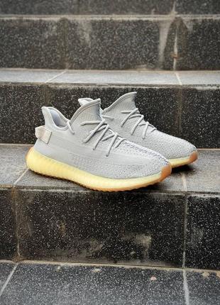 Кроссовки izi