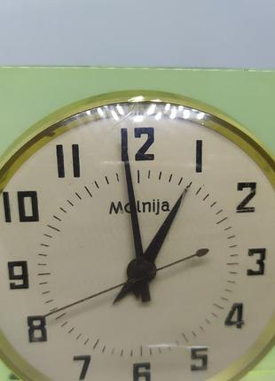 Часы молния. на ходу