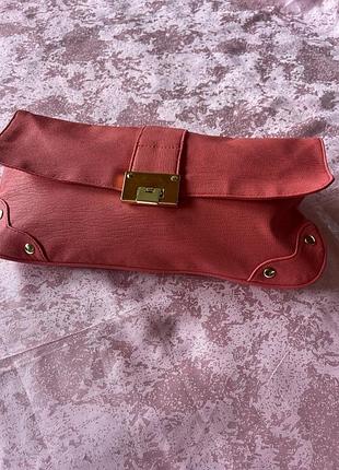 Сумка-клатч красная бренда dorothy perkins, размер 31 на 16, одно отеление, 2 кармана