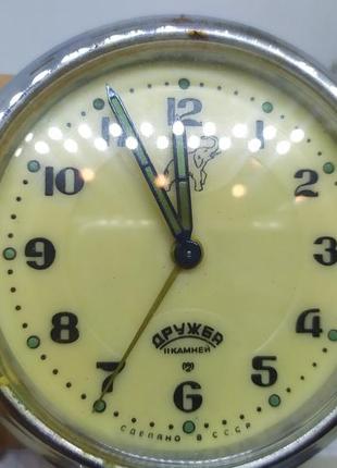 Часы будильник дружба. 11 камней. на ходу