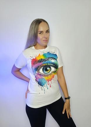 Женская футболка с ручной росписью