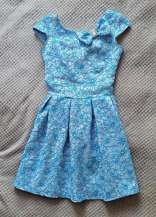 Платье бело-голубое с ромашками