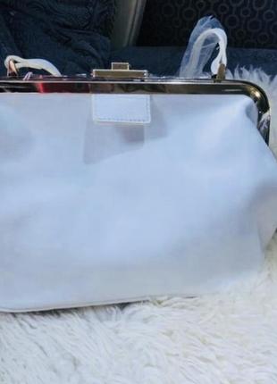 Кожаная новая белая стильная сумка саквояж1 фото