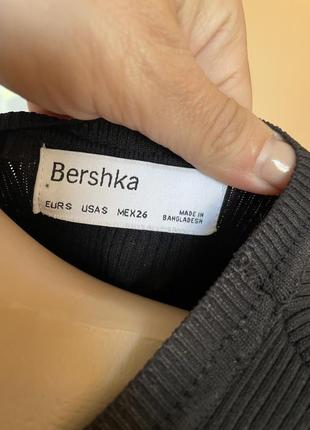 Короткое платье с вырезом от bershka xs, s4 фото