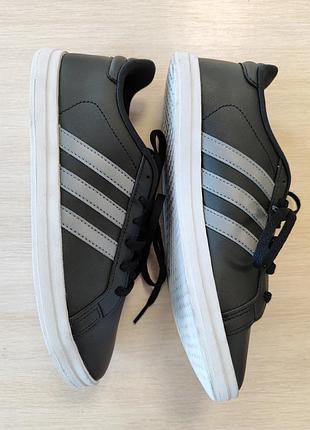 Кроссовки adidas (original)