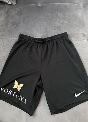 Шорти nike