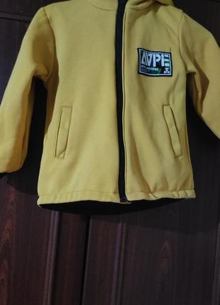 Двухсторонняя осенняя куртка для мальчика, длина 50 см на рост 110-120