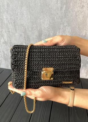 Стильная сумка клатч на цепочке вязаная ручная работа в черном цвете