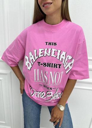 Розовая футболка в стиле balenciaga