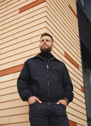 Мужская осенняя куртка на молнии черная демисезонная плащевка класическая однотонная с воротником