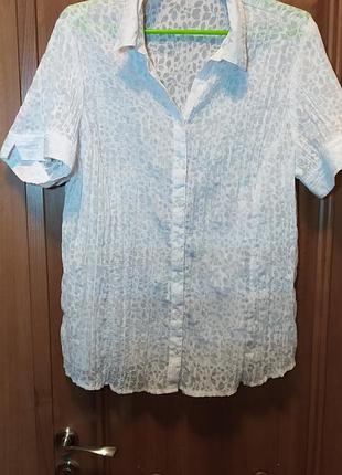 Белая блуза-рубашка жатка