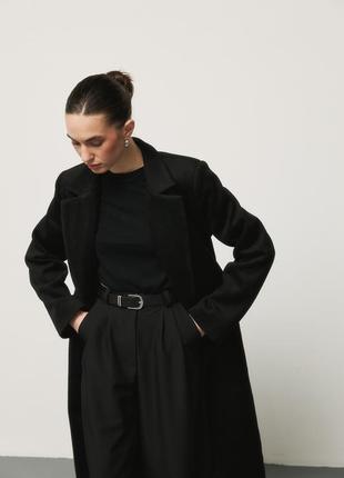 Черное пальто с поясом