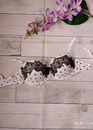 Гладкий бюстгальтер балконет