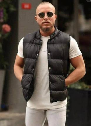 Мужская жилетка плащевка канада,синтепон 200  44-46,48-50,52-54,56-58 черный