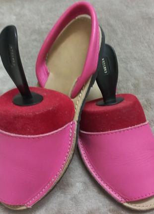 Босоножки-сандали -минорки кожа дев.32р.clarks индии