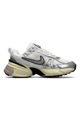 Nike runtekk wmns white silver2 фото