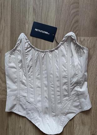 Корсет топ prettylittlething