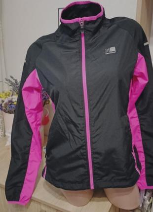 Спортивная лёгкая женская ветровка