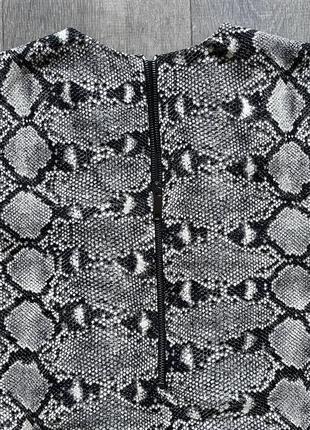 Жіноча коротка сукня на замочку, зміїний принт zara в ідеальному стані з бавовни8 фото