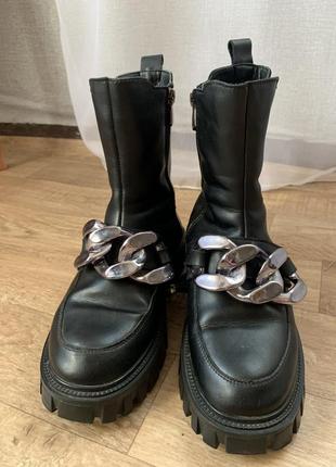 Продам кожаные сапожки