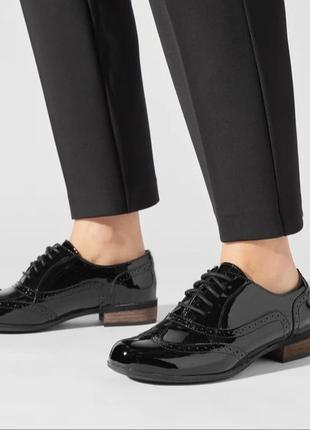 Кожаные оксфорды clarks
