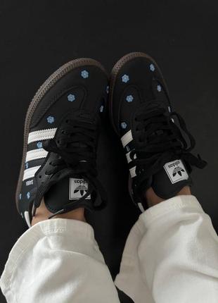Кроссовки adidas