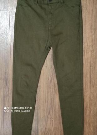 Узкие стрейчевые джинсы цвета хаки stradivarius   p. eur 44, usa 12, mex 34 пот 38 см***3 фото
