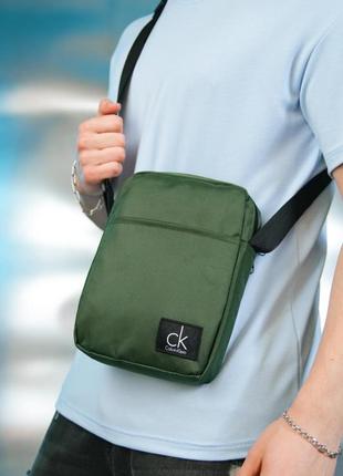 Сумка через плечо борсетка слинг с логотипом calvin klein