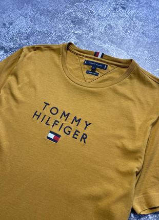 Tommy hilfiger нові колекції футболка2 фото